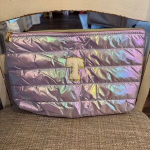 Hiroyuki Iridescent Quilted Makeup Bag (T, purple)